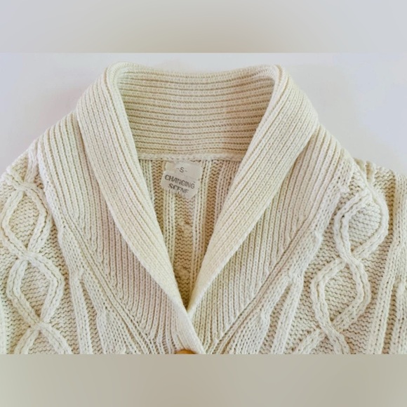 Changing Scene Cream Cable Knit Vintage Button Front Sweater size Small - Picture 6 of 10
